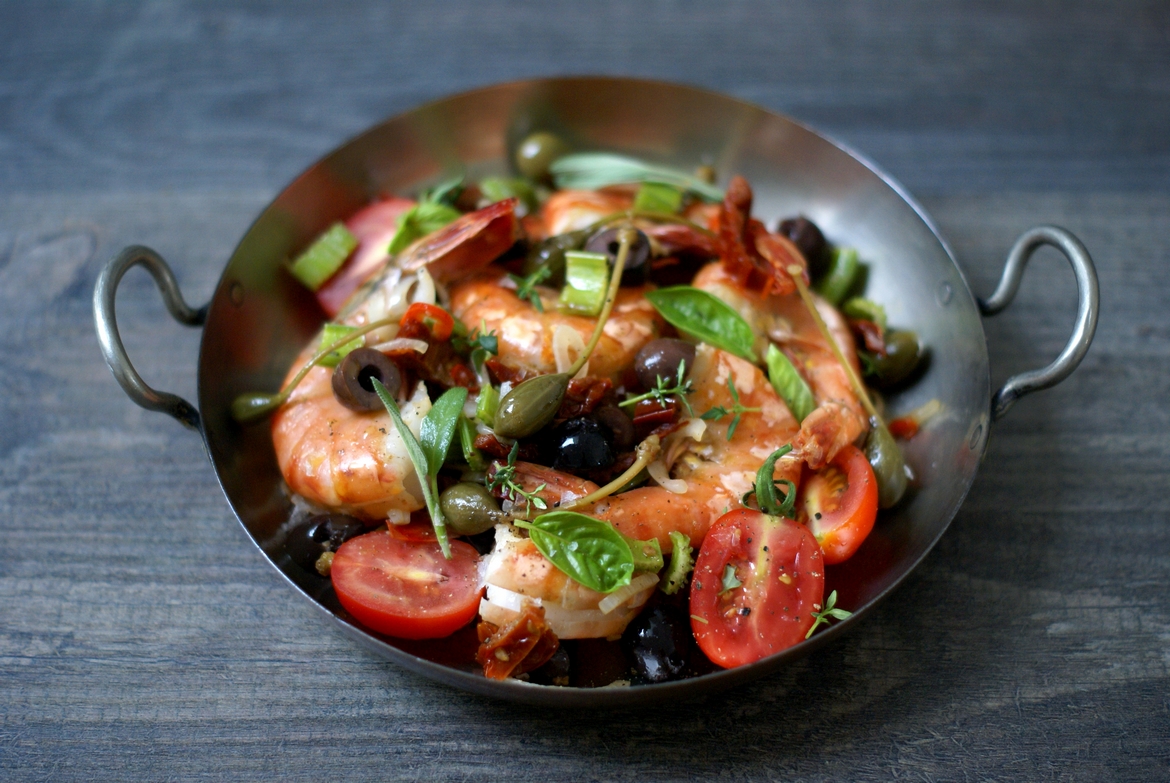 Garnelen mit Oliven, Kapern &amp; Tomaten | Compliment to the Chef